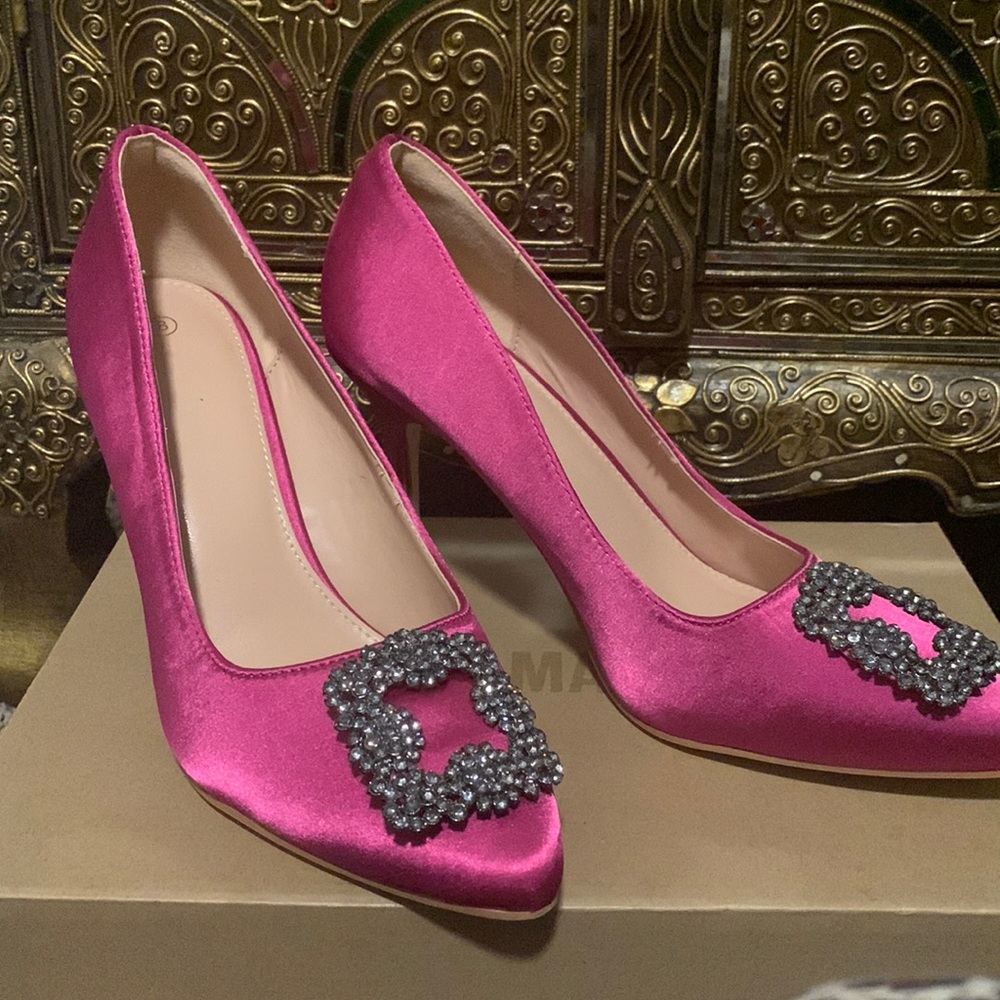 Super cute pink heels
